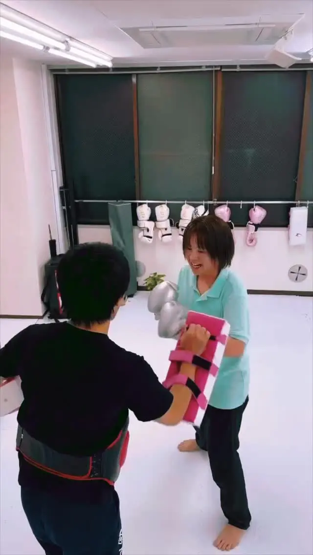 👠
仕事は本気で。
趣味の時間も、本気で味わう。

───────────────
初めての方も安心してどうぞ。
体験からお待ちしています。

12/1〜16は、入会金が０円になります。
気軽にお越しください。

〒730-0017
広島市中区鉄砲町8-15
八重洲ビル8F
i.fit（アイフィット）

#ifit
#広島キックボクシング
#大人のリフレッシュ
#キックボクシングのある生活
#自分のための時間