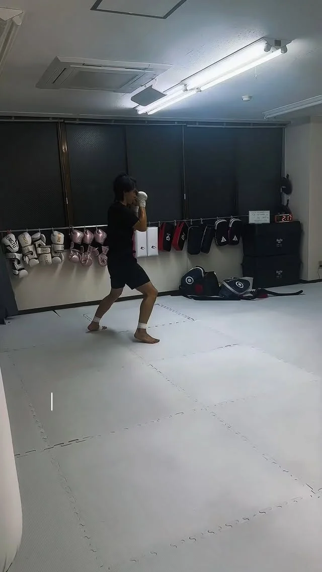 。
初プロ戦。
ここから始まります。

ここに来るまでの時間は、
簡単に言葉にはできないけど、
それでも確かに積み上がってきたものがある。

この1枚は、応援の形として。
その一歩目を、そっと支えてもらえたら嬉しいです。

店頭にてご覧いただけます。
（KOUGAタオル 3,000円）
ご希望の方はDMでも承ります。

#山田洸我
#青龍杯